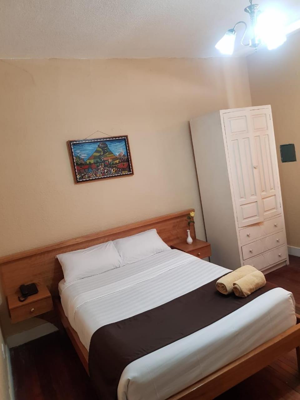 Hostal Loro Verde Кіто Екстер'єр фото