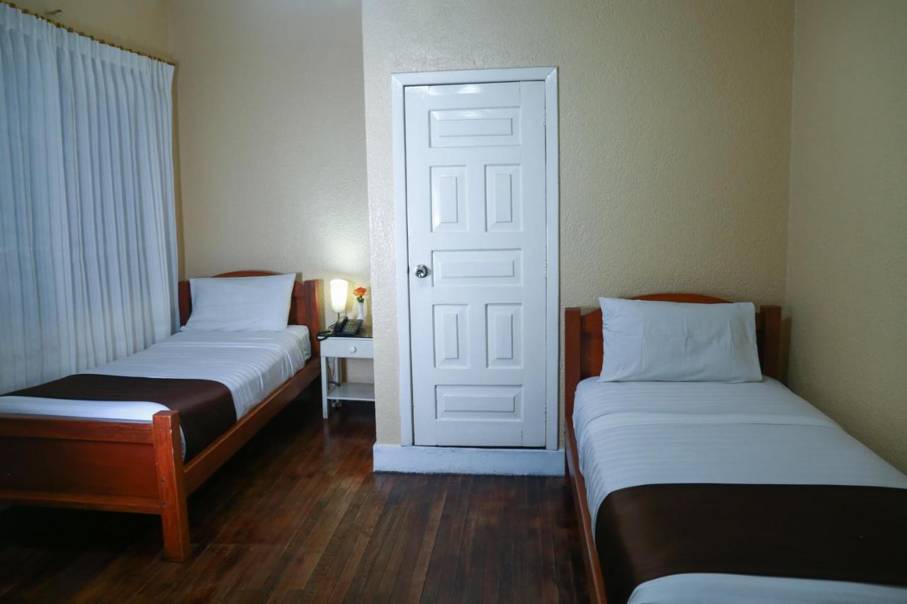 Hostal Loro Verde Кіто Екстер'єр фото
