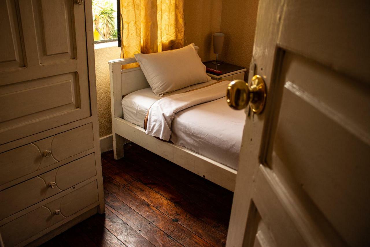 Hostal Loro Verde Кіто Екстер'єр фото